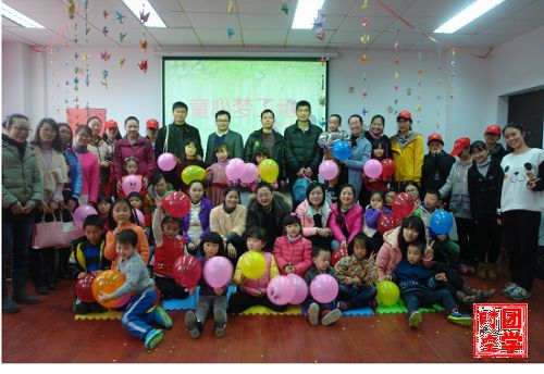 满怀童心，编织梦想―记南昌大学青年志愿者协会“童心梦工场”系列活动之“童心课堂”活动
