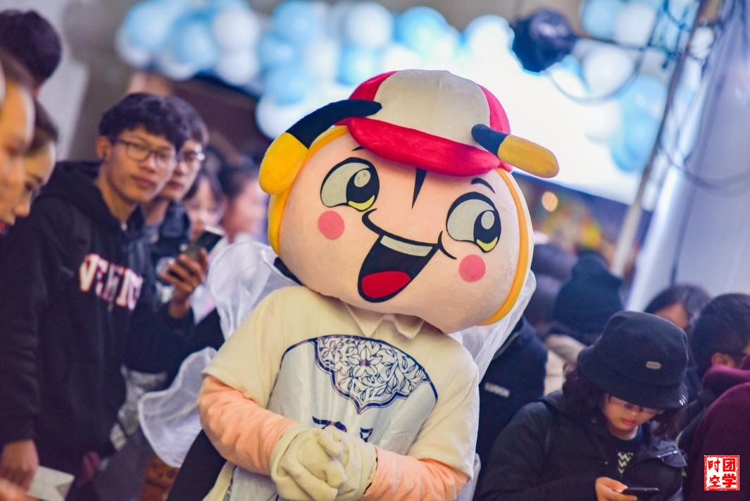 “百年梦・民族兴”民族风情展文艺汇演