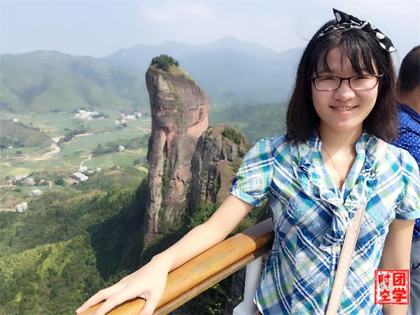 寻访南大优秀学子_学习型――建工学院优秀学生代表李韵琴