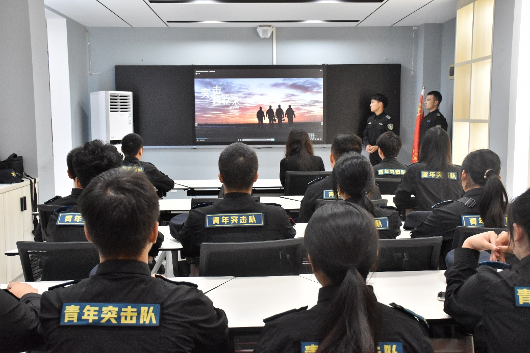 cdbe8ab4e55240a2b6ae9489bcf5444e.png