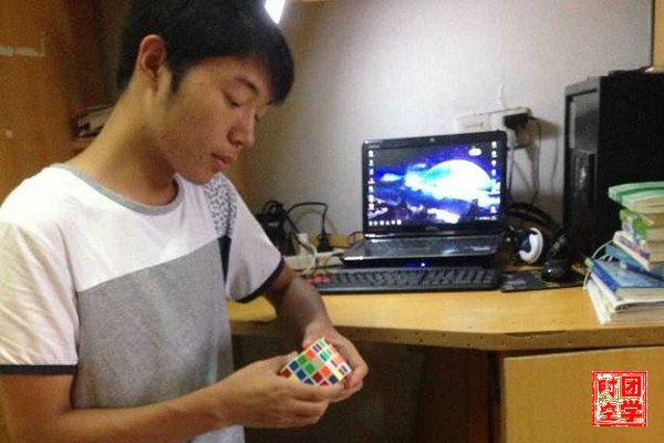 100个南大人的一天系列报道之十二__我的名字是一道爱情公式 100个南大人的一天系列报道之十二__我的名字是一道爱情公式