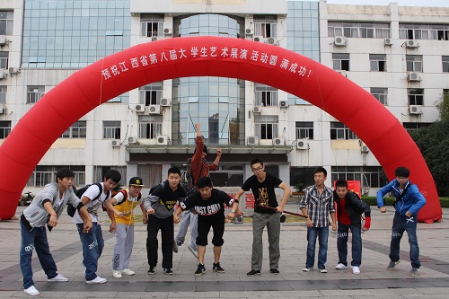 舞乐香樟_传承古韵_南昌大学大学生艺术团征战江西省第八届大学生艺术展演系列报道之二――竞赛篇（舞蹈类）