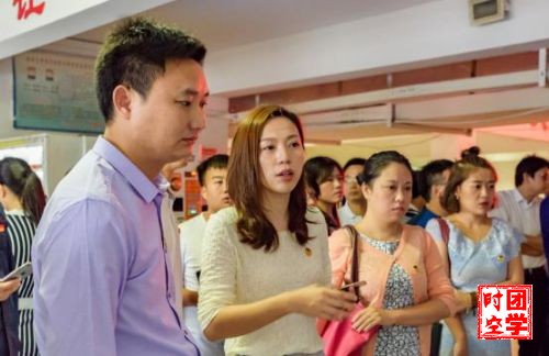 我校在省学校共青团暨学联学生会改革现场推进会上做典型代表发言