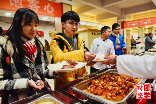 南昌大学第二届饮食文化节・食堂特色创新菜品观赏品尝活动顺利举行
