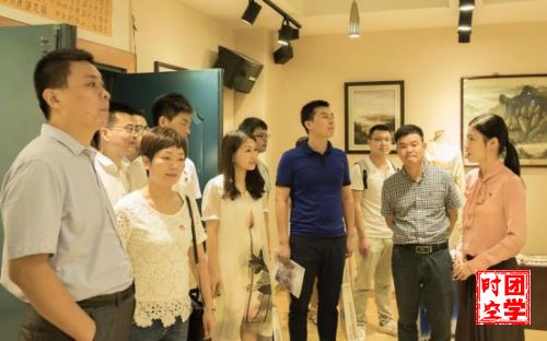 我校在省学校共青团暨学联学生会改革现场推进会上做典型代表发言