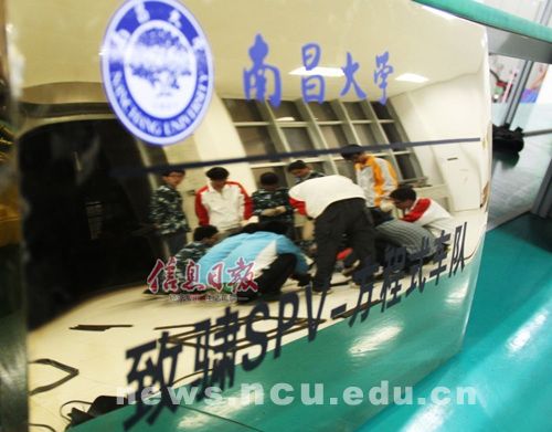 致�X-SPV方程式车队:插上激情与梦想的双翼