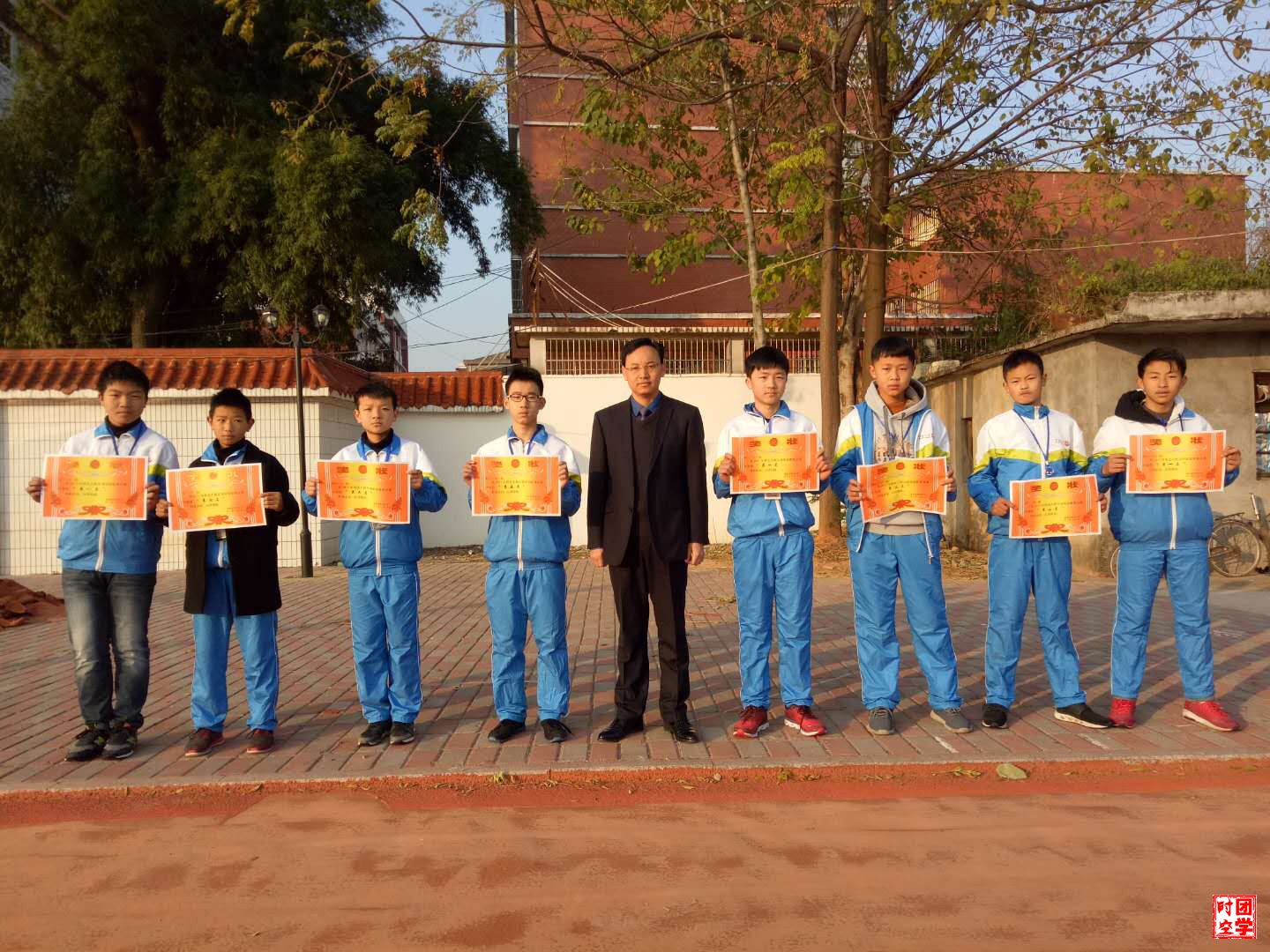 南昌大学研支团在瑞金四中开展校园足球联赛