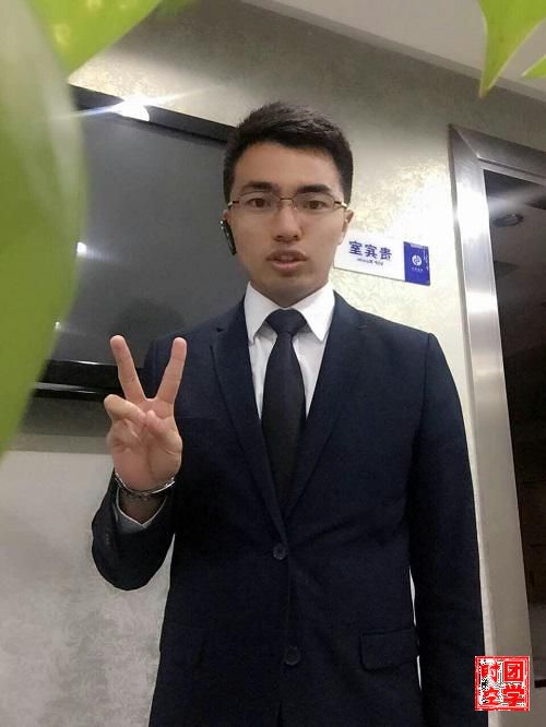 南大100人的一天系列报道之三_无偿献血大使刘凯的大学时光