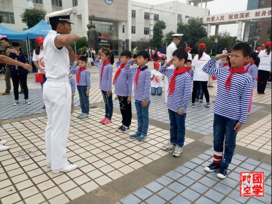 爱国主义童心传，飒爽童年展风采――南昌大学青年志愿者协会“童心梦工场”爱国主义教育活动
