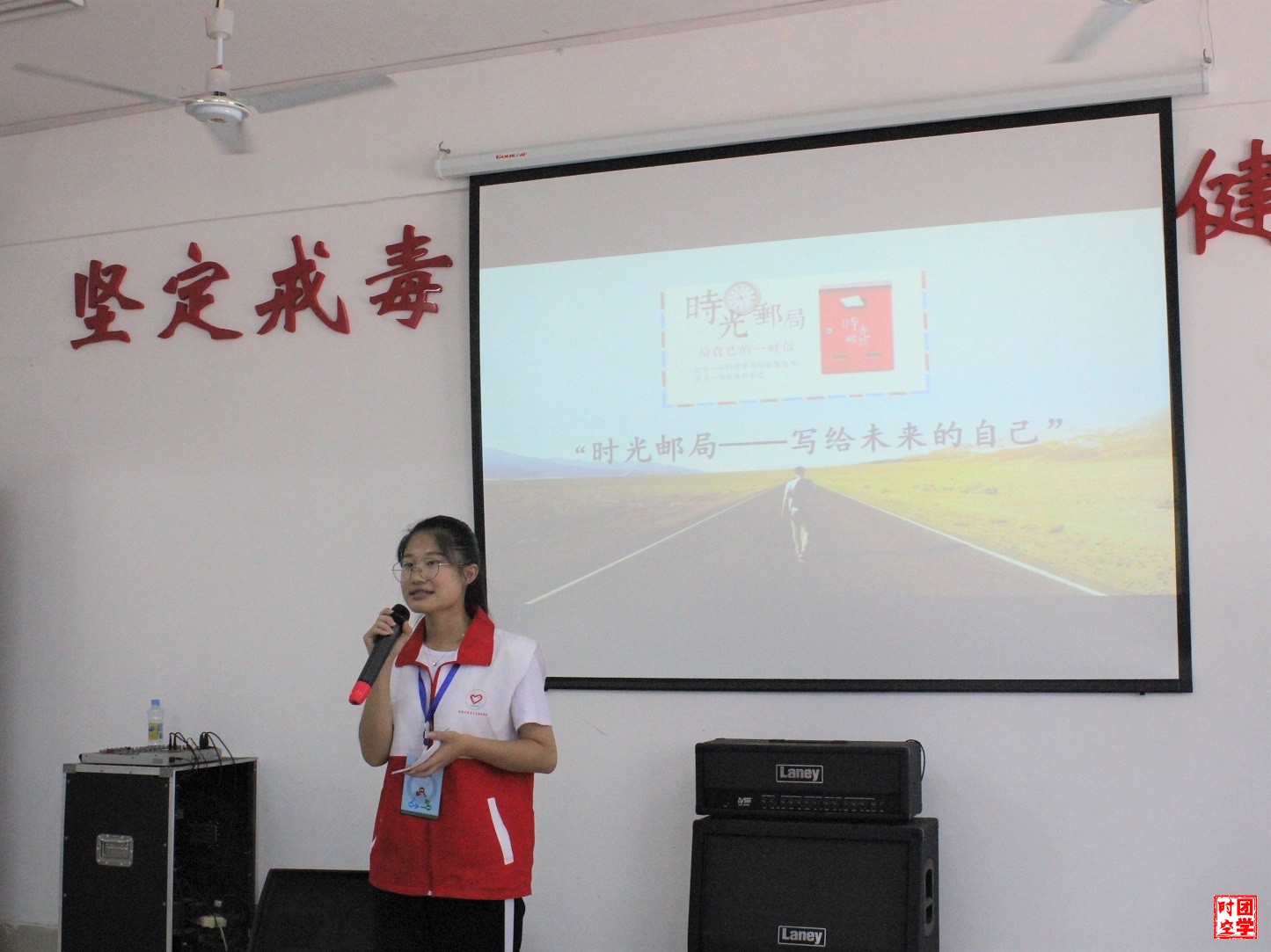 南昌大学志愿者助戒毒学员从“心”戒毒