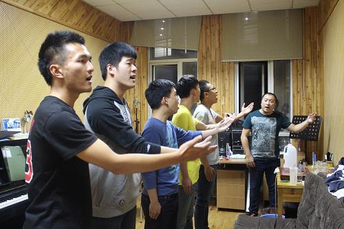 舞乐香樟_传承古韵：南昌大学大学生艺术团征战江西省第八届大学生艺术展演系列报道之一――训练篇